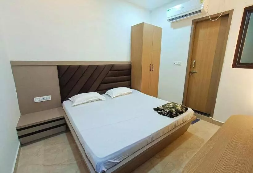 Majatalo Shri Radha Rani Kripa Dham