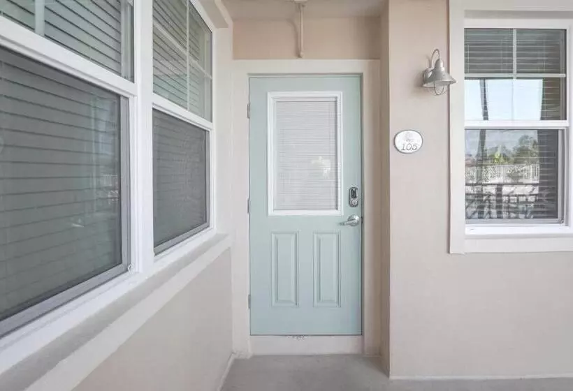 استراحتگاه Clearwater Beach Suites #105