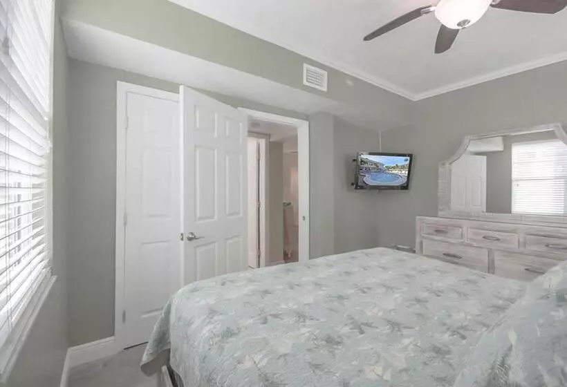 استراحتگاه Clearwater Beach Suites #105