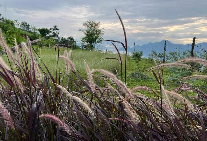 استراحتگاه Sim Farmstay Hà Giang