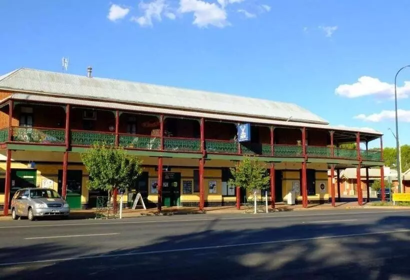 The Court House Hotel Narromine