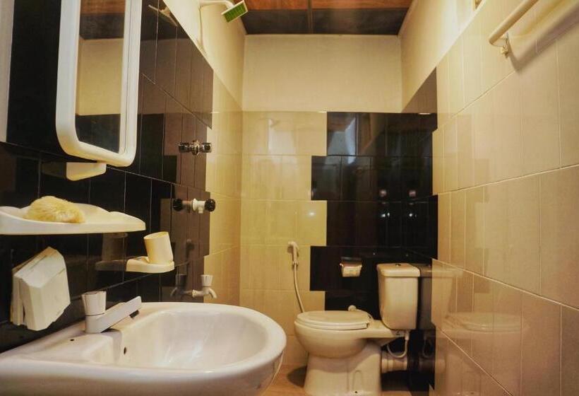 مبيت وإفطار Danu Resort