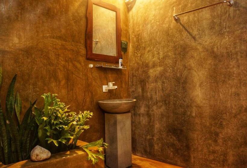 مبيت وإفطار Danu Resort