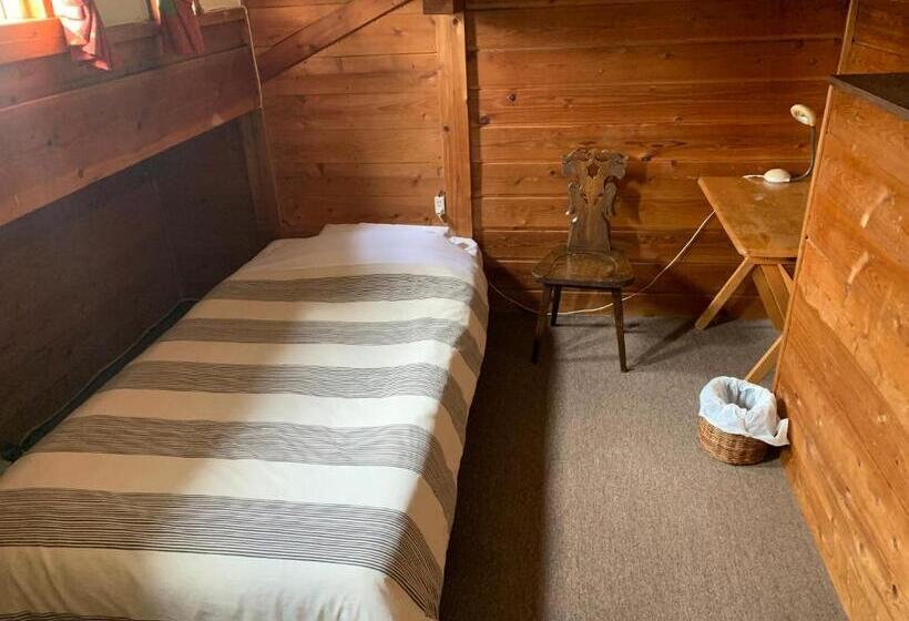 Bed and Breakfast Lake Village ドナルドペンション