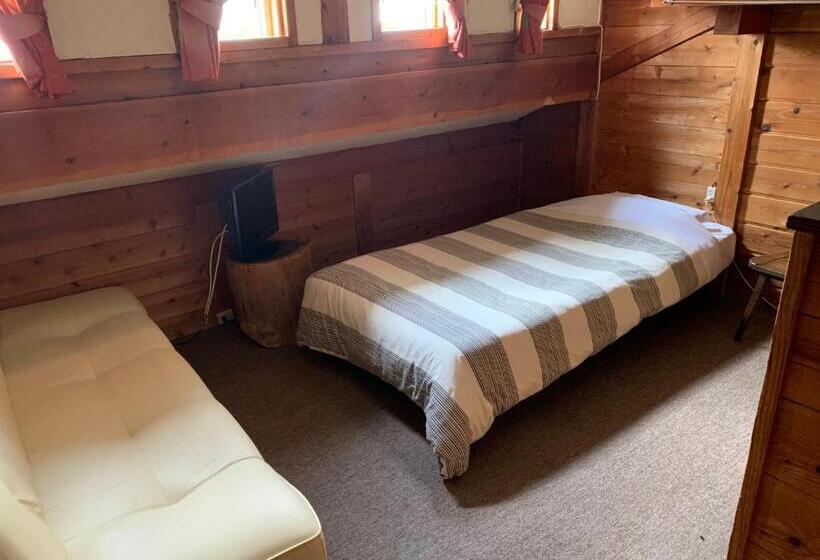 Bed and Breakfast Lake Village ドナルドペンション