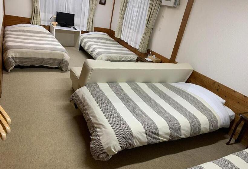 Bed and Breakfast Lake Village ドナルドペンション