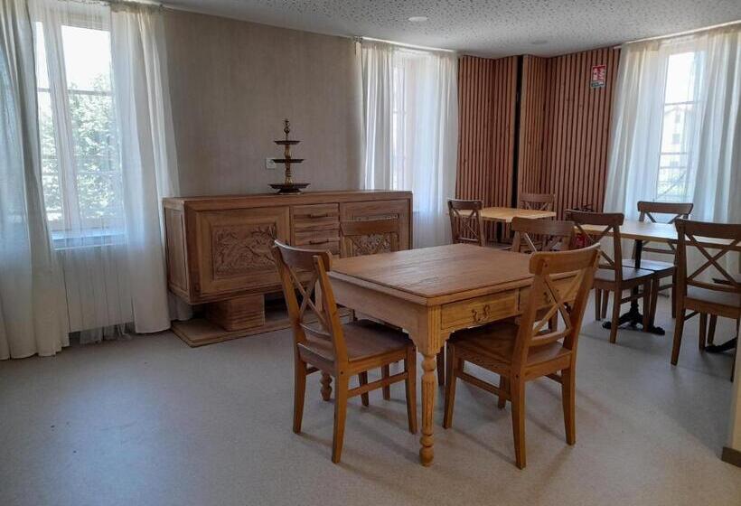 مبيت وإفطار Les Pierres Roses