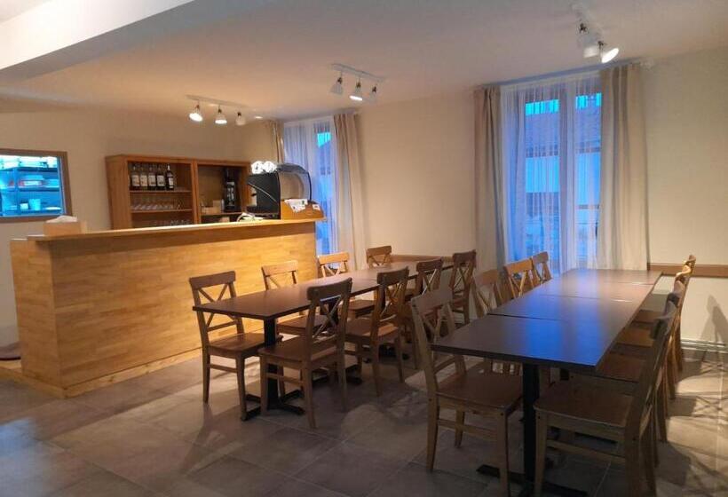 مبيت وإفطار Les Pierres Roses