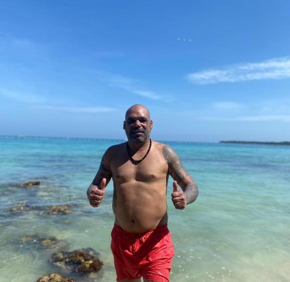 هتل Hostel Bunker Peruano Completo