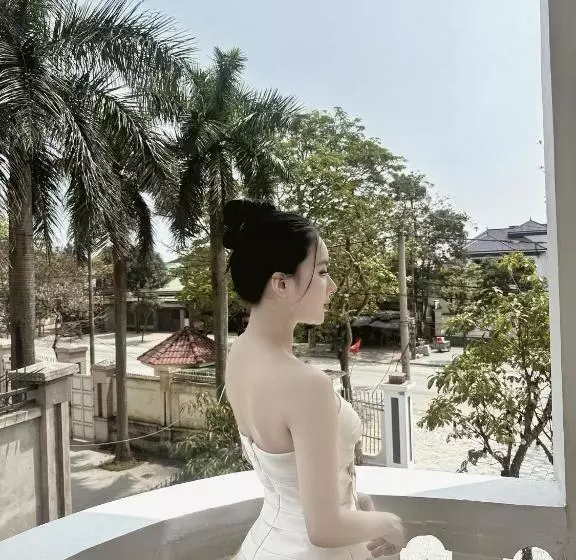 هتل Khách Sạn Lan Lan