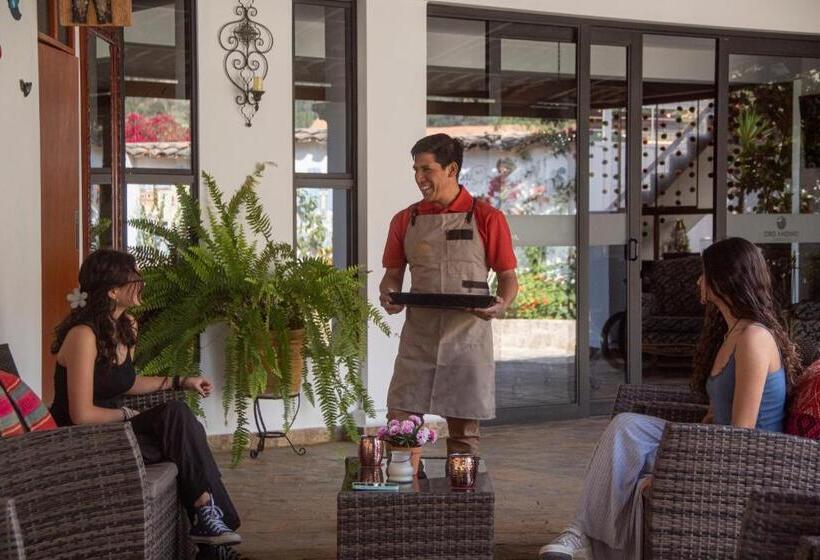 فندق Oro Andino Lodge
