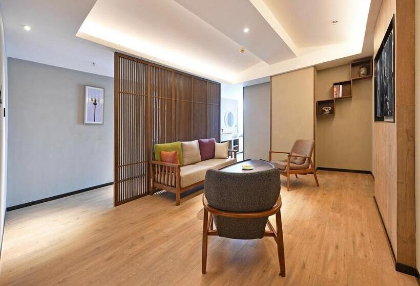 Mehood Lestie Hotel   Xi An Jiaotong University Xijing Hospital Changle Park Metro Station