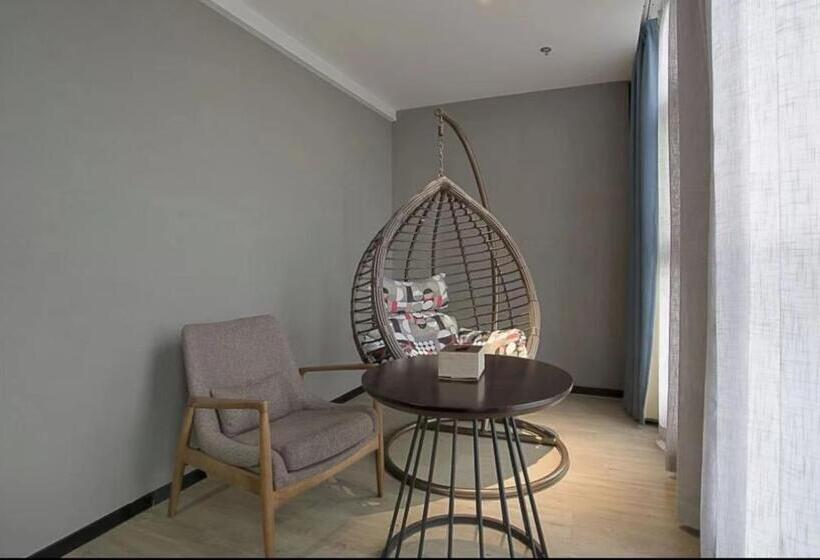 Mehood Lestie Hotel   Xi An Jiaotong University Xijing Hospital Changle Park Metro Station