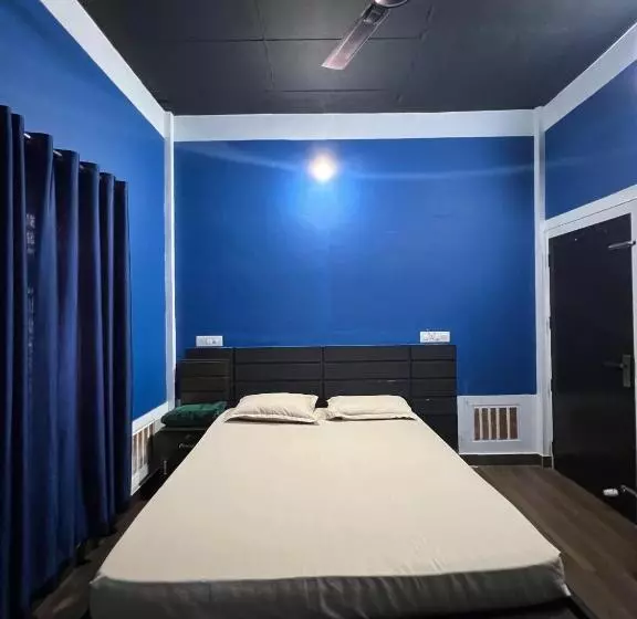 ペンション Brothers Guest House