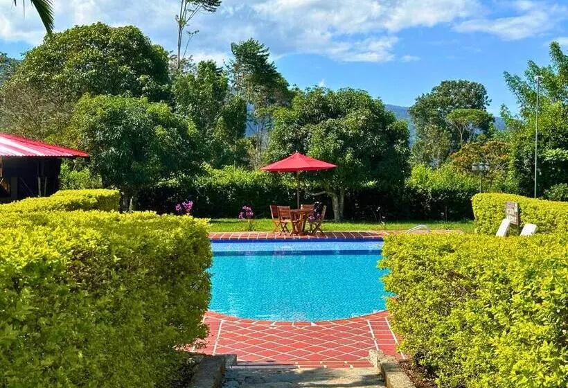 Majatalo El Ensueño Ecohostal & Glamping