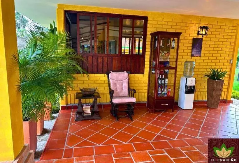 Majatalo El Ensueño Ecohostal & Glamping