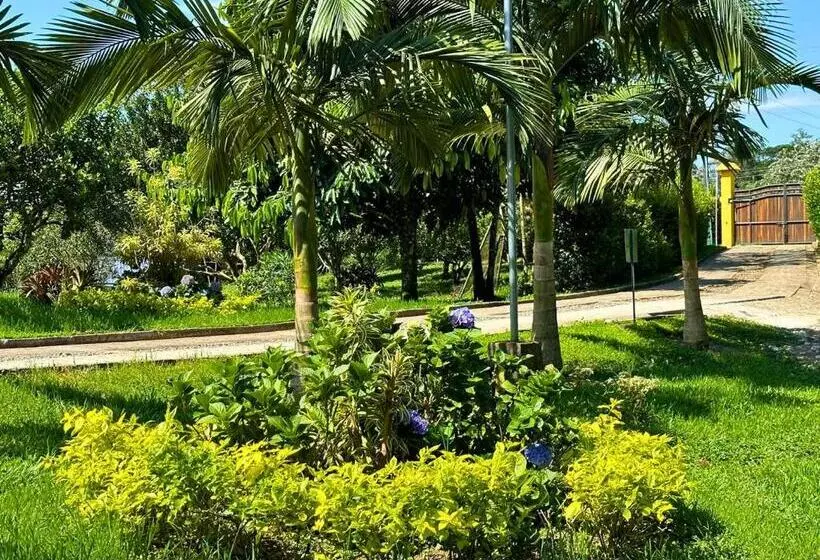 Majatalo El Ensueño Ecohostal & Glamping