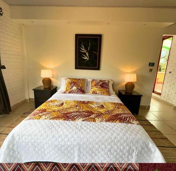 ペンション El Ensueño Ecohostal & Glamping