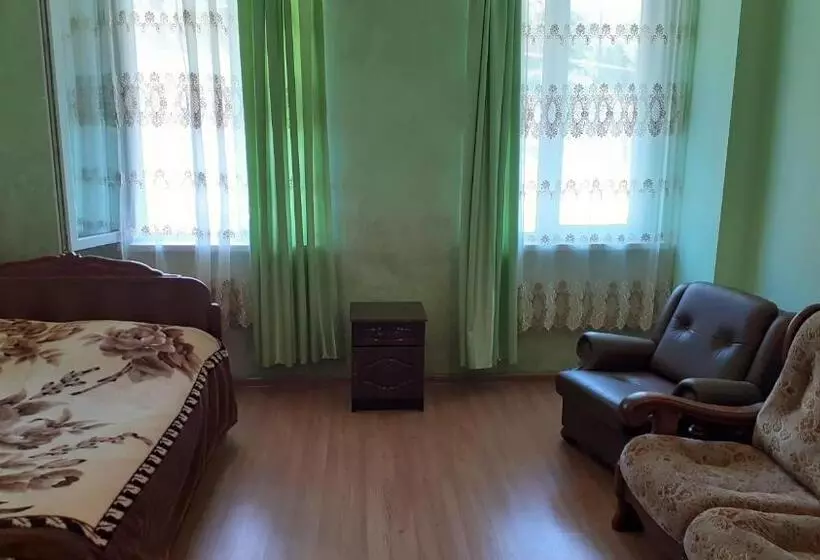 پانسیون Guest Home Irma