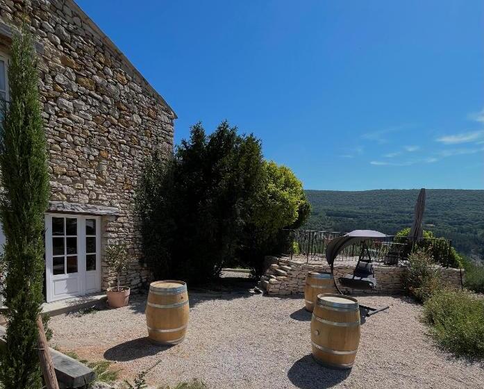 Пансион L Ostau De La Treille