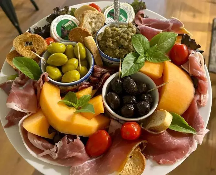 ペンション L Ostau De La Treille