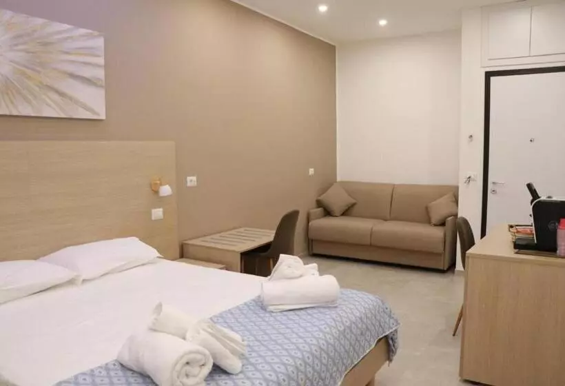 ペンション La Colonna Dorica