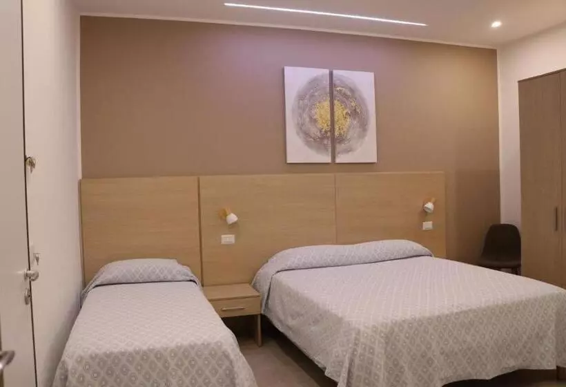 ペンション La Colonna Dorica