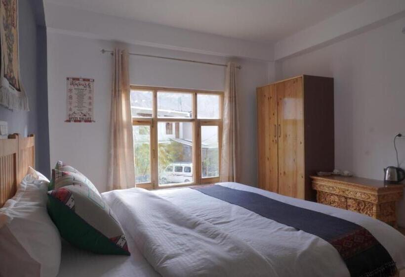 Пансион Mahabaudha House