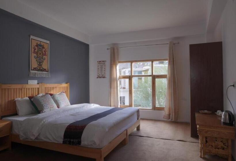 Пансион Mahabaudha House