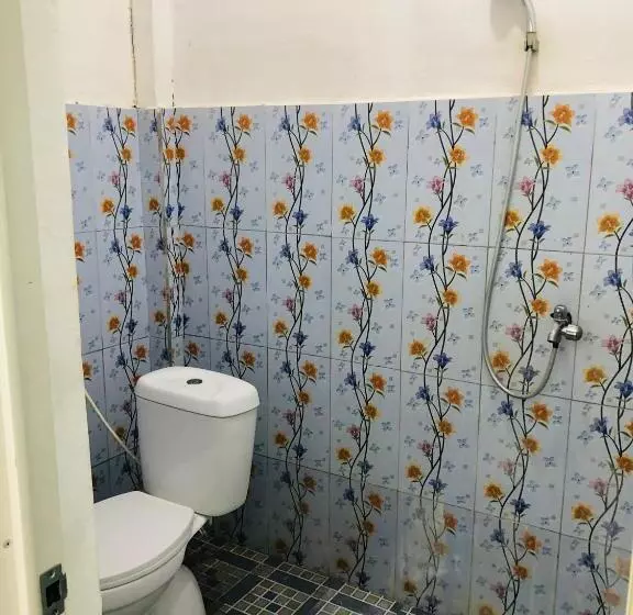 ペンション Nyiur Gading Local Room