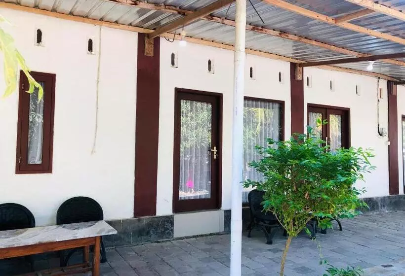 ペンション Nyiur Gading Local Room