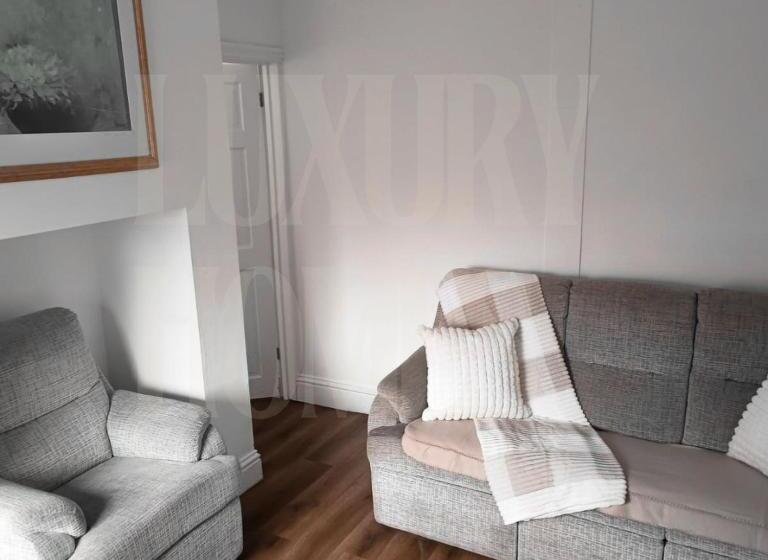 پانسیون Spacious Ensuite Room