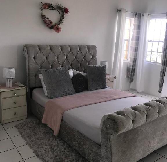 پانسیون Tropical Harbour View