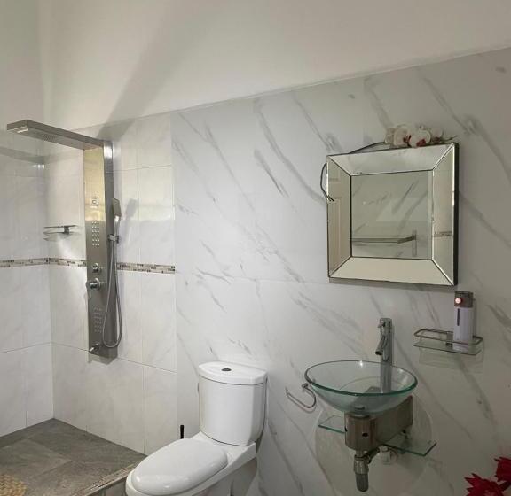 پانسیون Tropical Harbour View