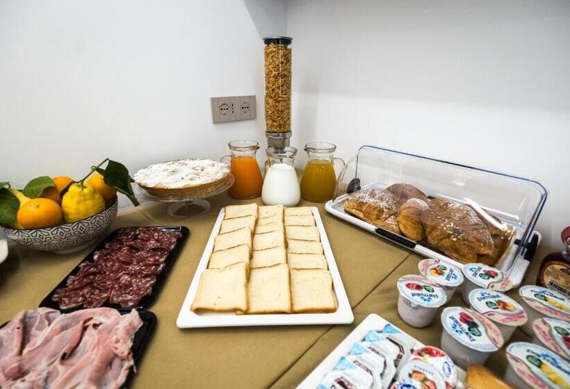 Пансион Villavità