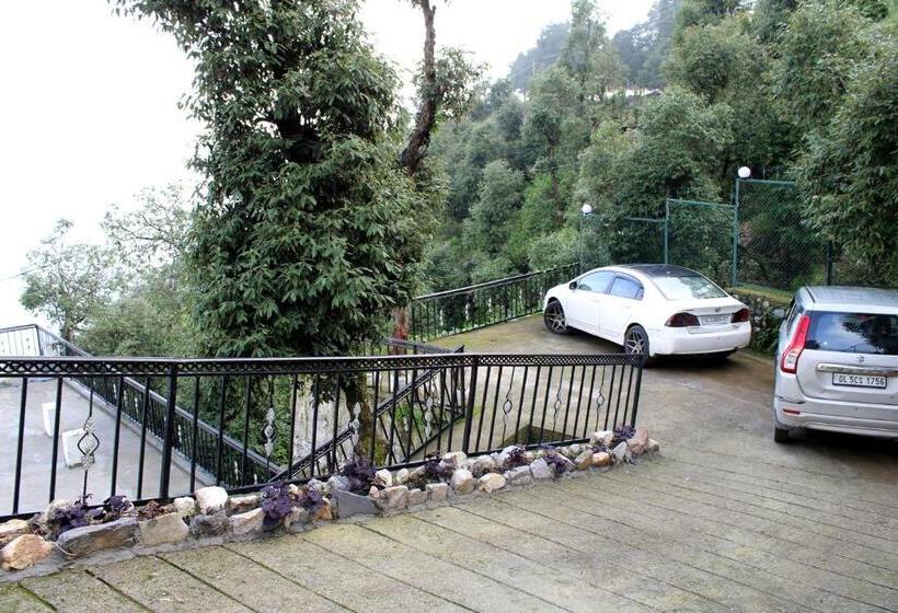 אתר נופש Queen S View Villa By The Cafe