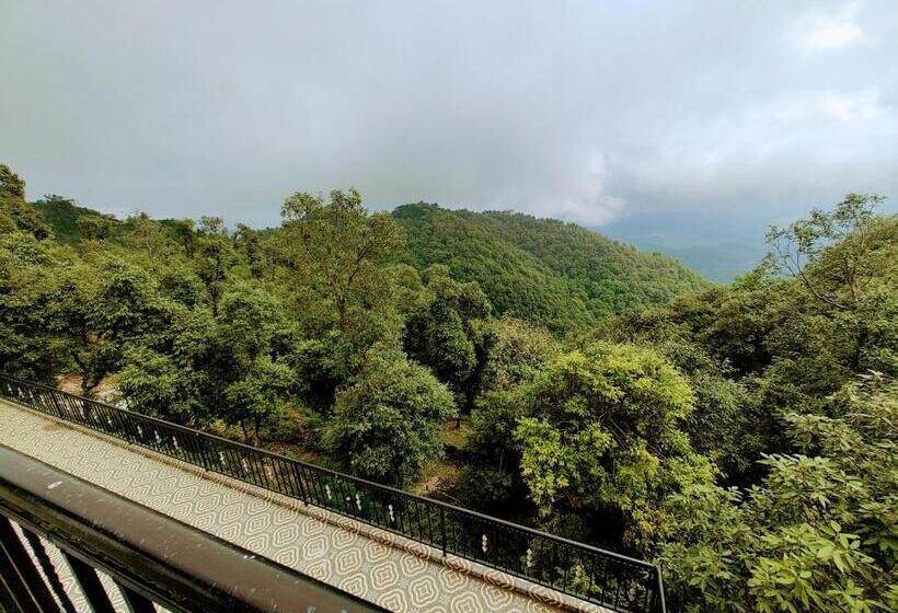 אתר נופש Queen S View Villa By The Cafe