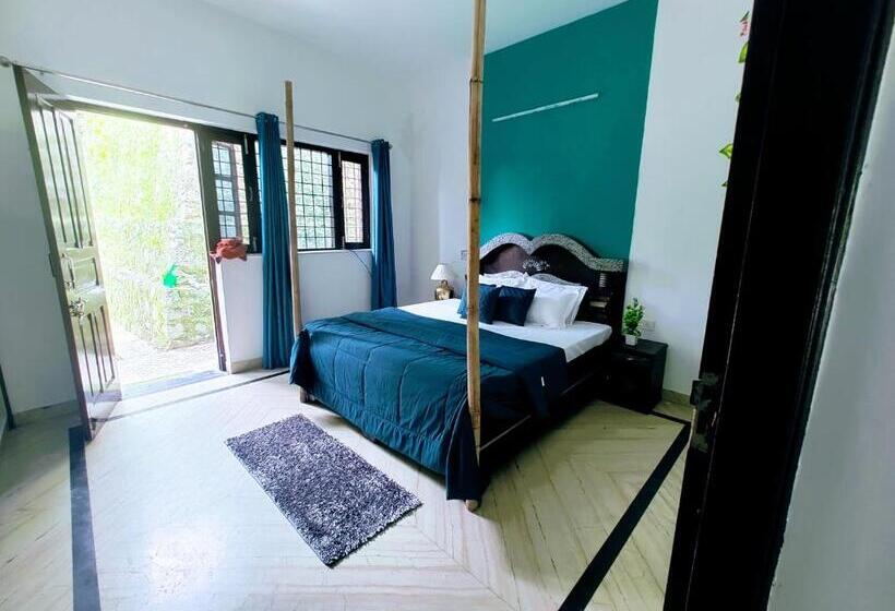 אתר נופש Queen S View Villa By The Cafe