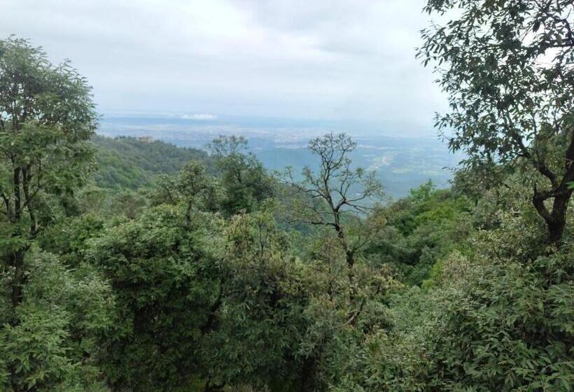 אתר נופש Queen S View Villa By The Cafe