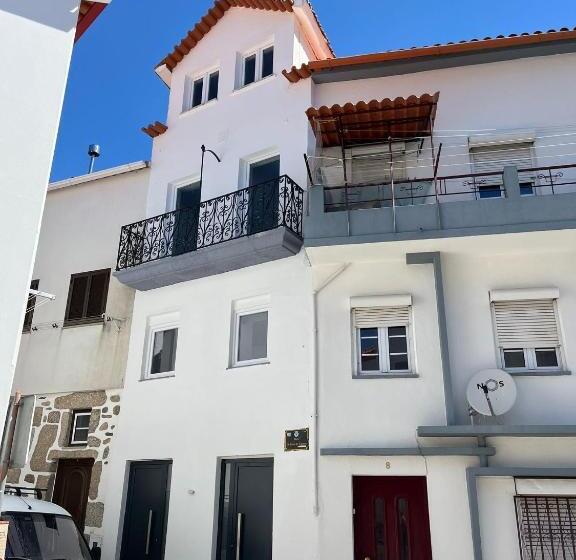 تختخواب و صبحانه H I Alojamento