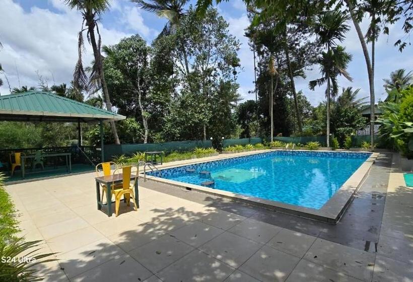 Green Auro By Bob Hotels