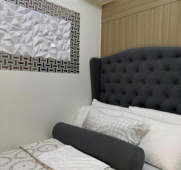 בית מלון כפרי Shore 2 Tower 1 Residences