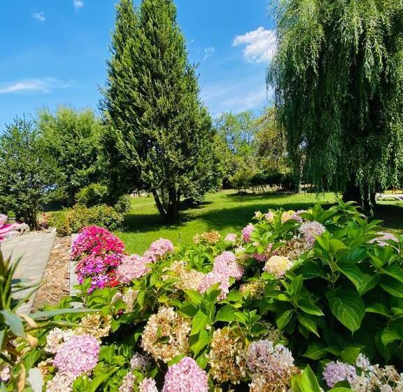 پانسیون Garden House