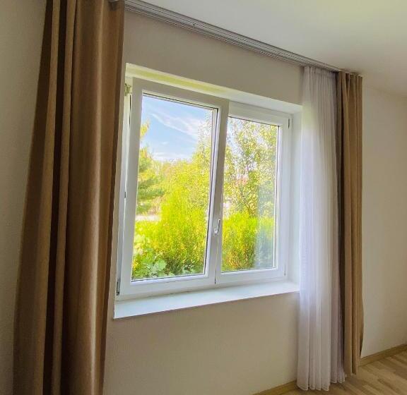 پانسیون Garden House