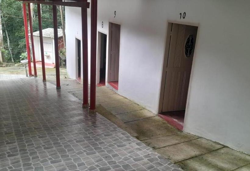 پانسیون Hostal La Gran Ceci