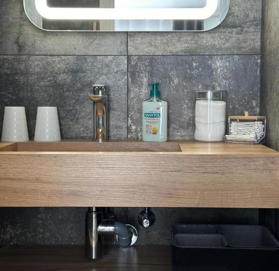 بنسيون L Obsidienne