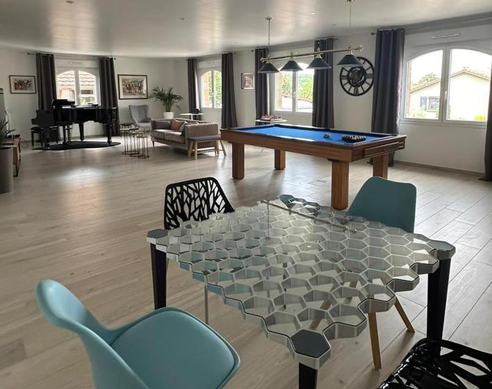 بنسيون L Obsidienne