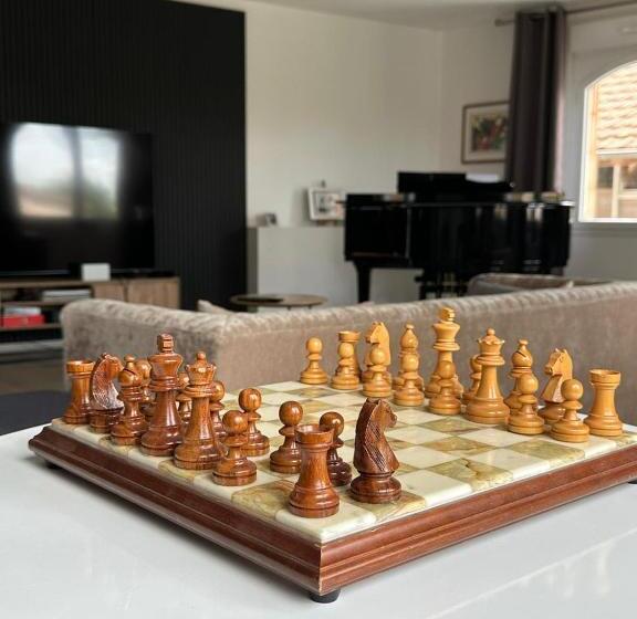 بنسيون L Obsidienne