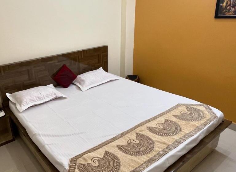 פנסיון Shivashray Luxury Stays & Inn