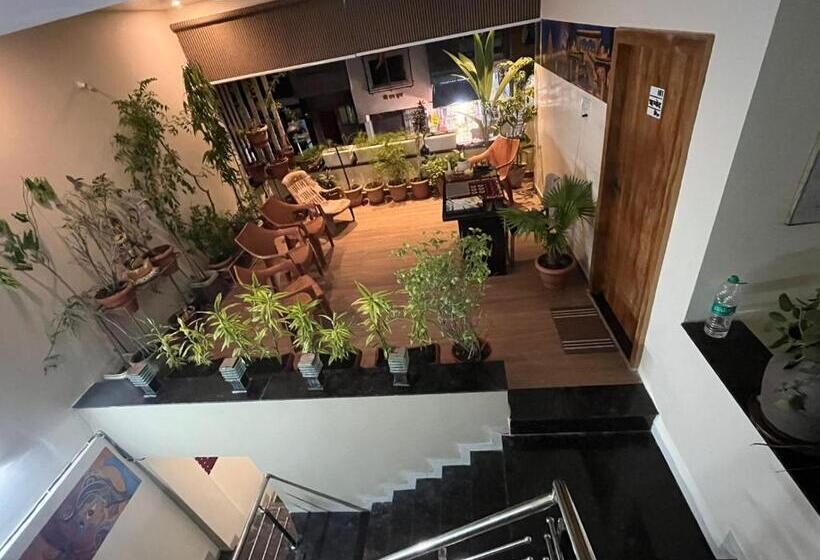 פנסיון Shivashray Luxury Stays & Inn